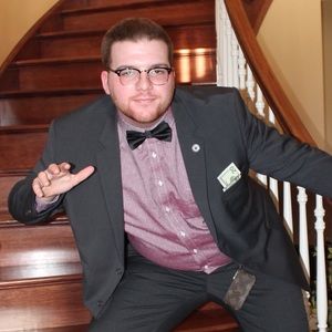 Meet your Posher, Thomas